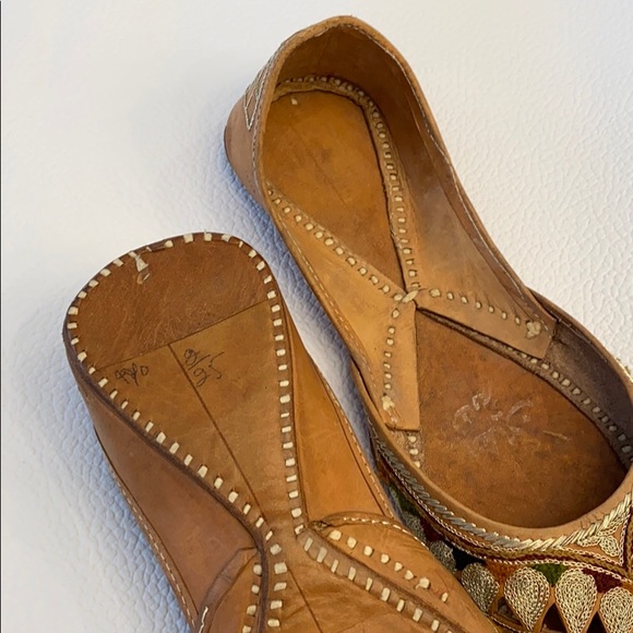 Handmade Punjabi shoes (jutti) - Picture 5 of 7